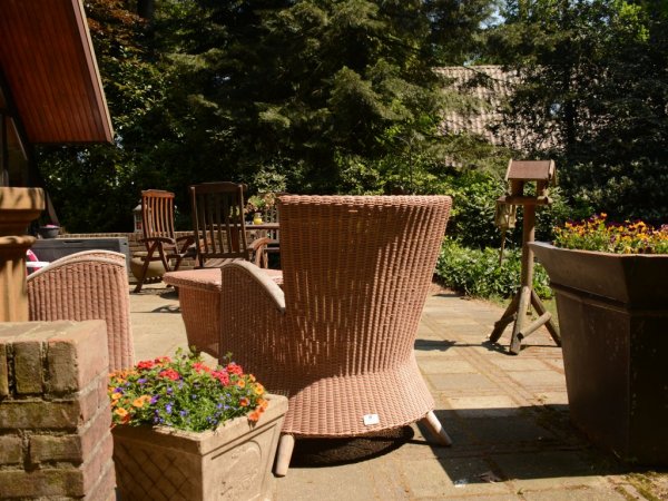 La terrasse avec beaucoup de possibilité de te reposer